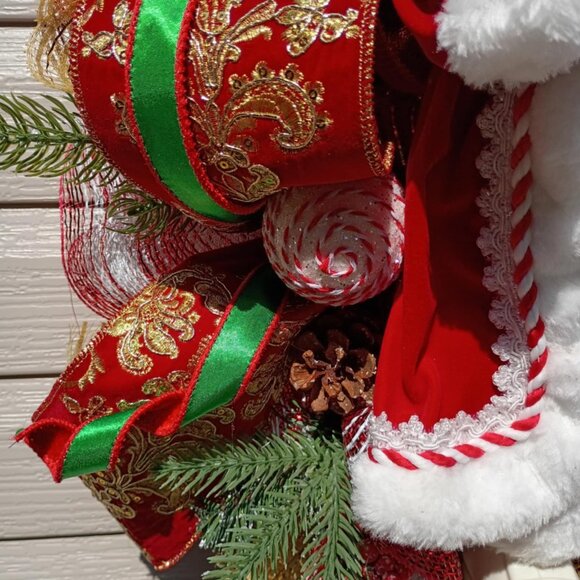 Santa Christmas Wreath, Deluxe Christmas Wreath, Traditional Christmas, - Picture 10 of 10